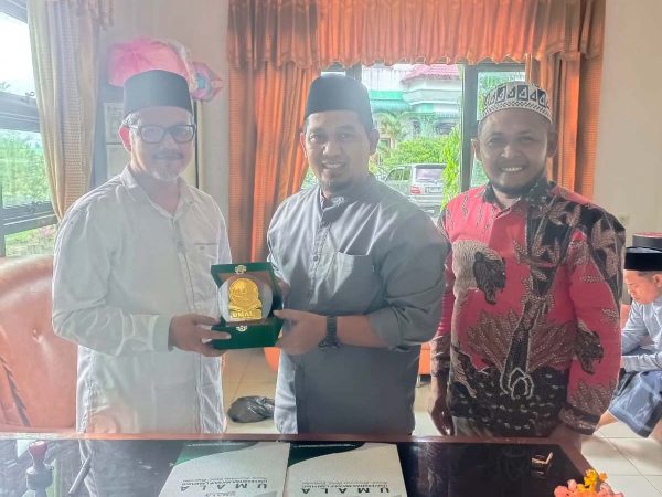 Dr. Tgk Muslem Hamdani, MA Ketua STIS Al-Aziziyah Sabang
